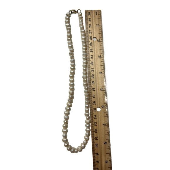 Handmade Freshwater Pearl Necklace With Gold-Plated Clasp 18" A377 - Picture 4 of 5